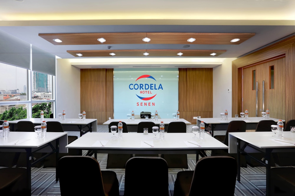 Cordela Hotel Senen 21/22