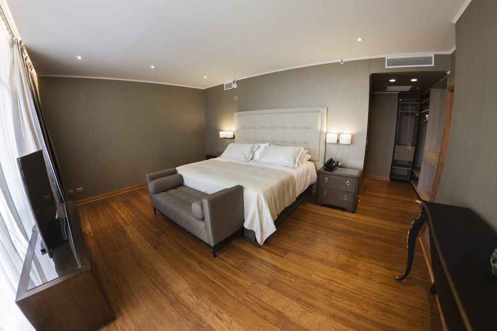 Hotel Parada Linares 16/50