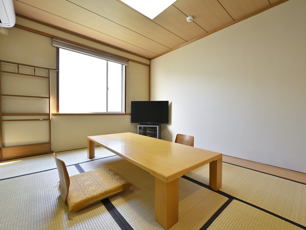TAKAMATSU KOKUSAI HOTEL 42/65