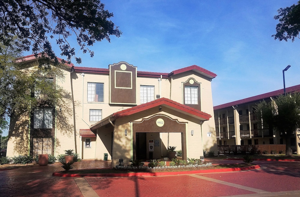 休斯敦霍比机场留下快捷套房酒店(South Houston Inn & Suites Hobby Airport I 45) 图片3