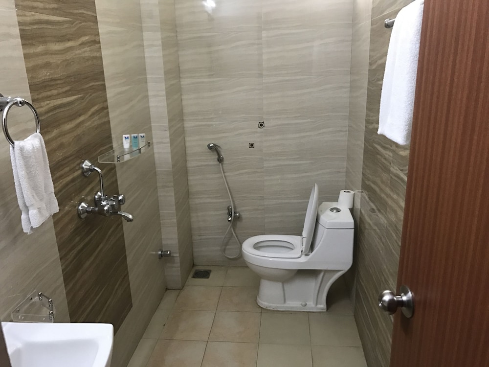 Elite Suites Mint Gomti Nagar 50/50