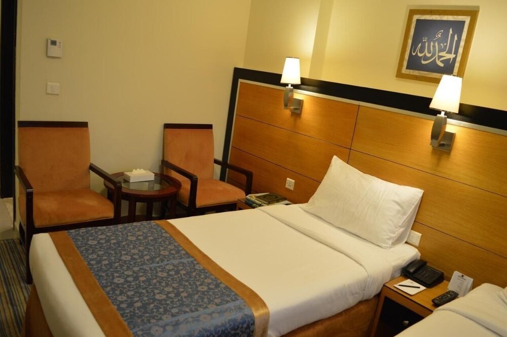 الإيمان طيبة(Kingsgate Hotel Durrat) 27/40