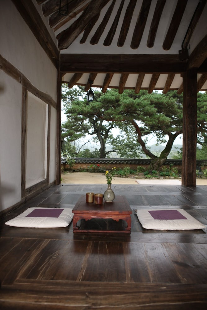 Okyeon Pavilion 15/50