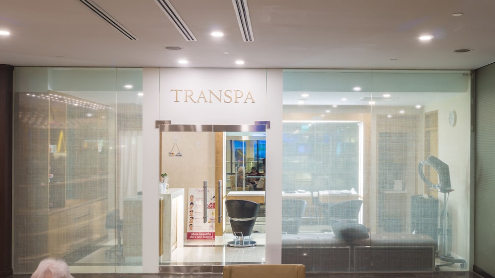 AMBASSADOR TRANSIT HOTEL TERMINAL 2 11/18