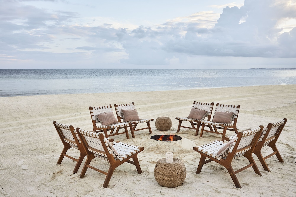 Etereo Auberge Resorts Collection 55/60