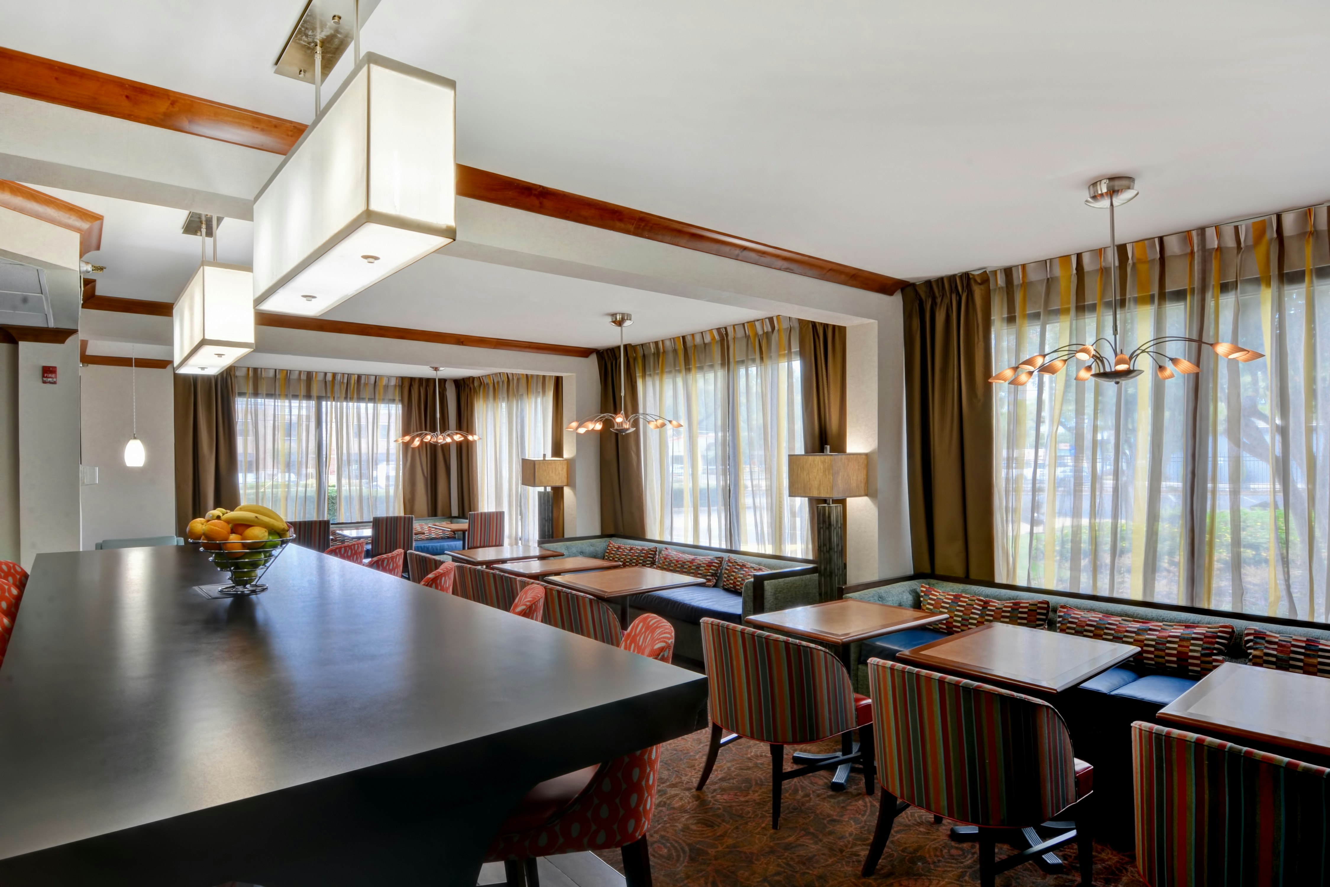 Hampton Inn Memphis-Poplar 35/53