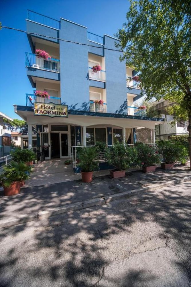Hotel Taormina 3/25
