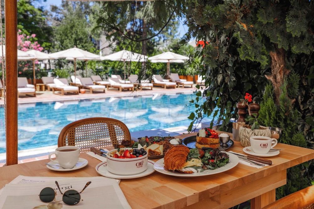 Akkent Garden Hotel 52/63