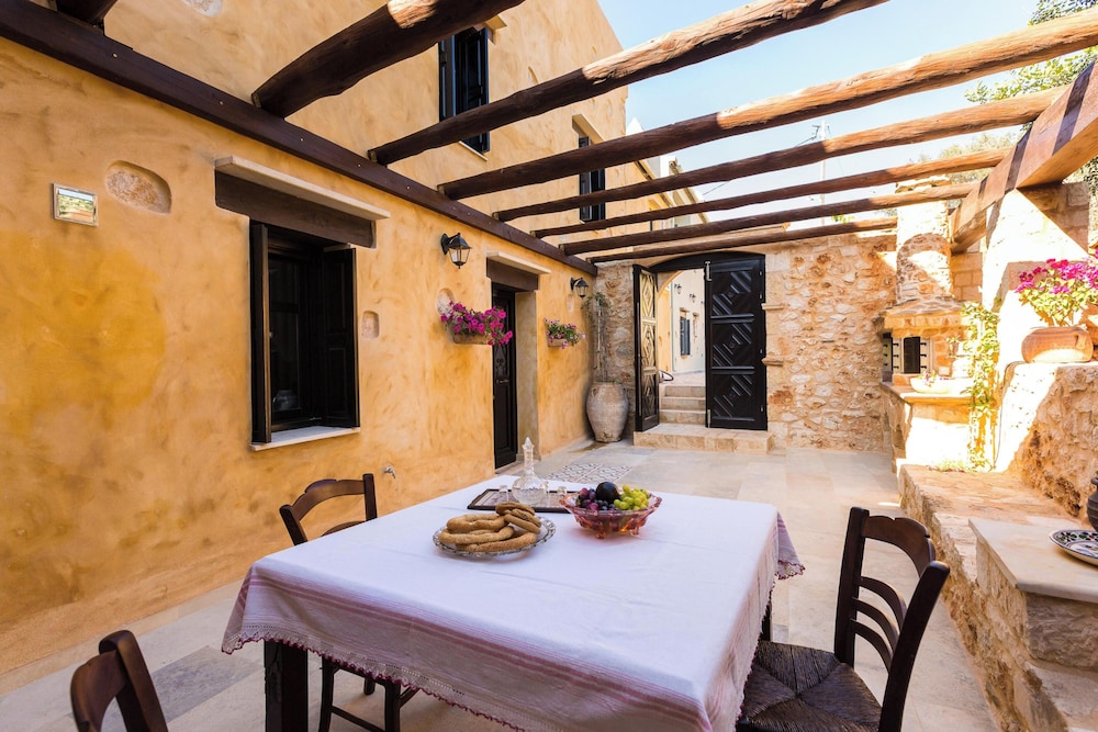 Erondas Cretan Country Villas 22/50