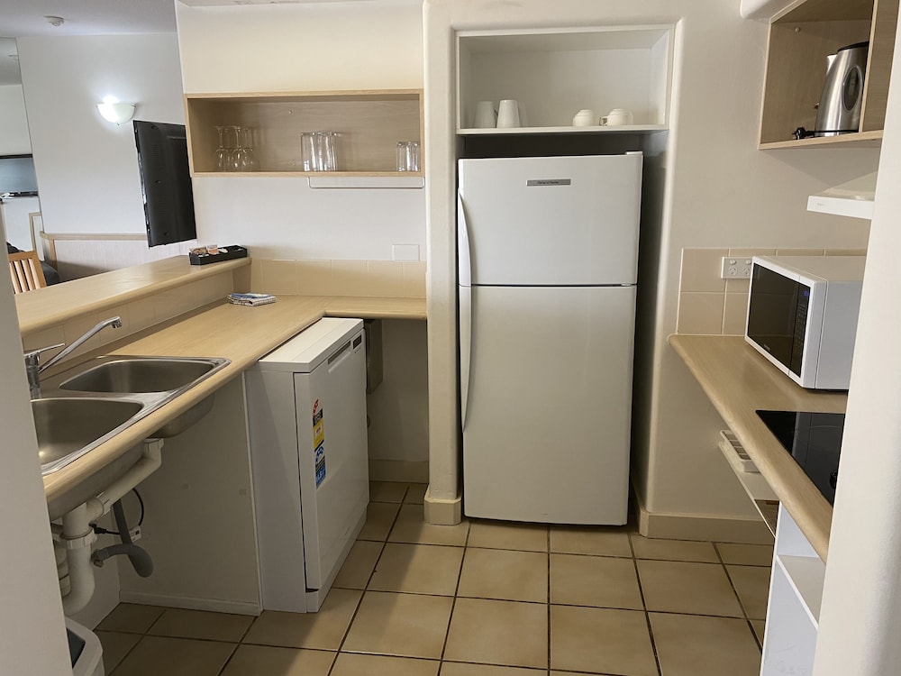 Tiki Hotel Apartments Surfers Paradise 56/71