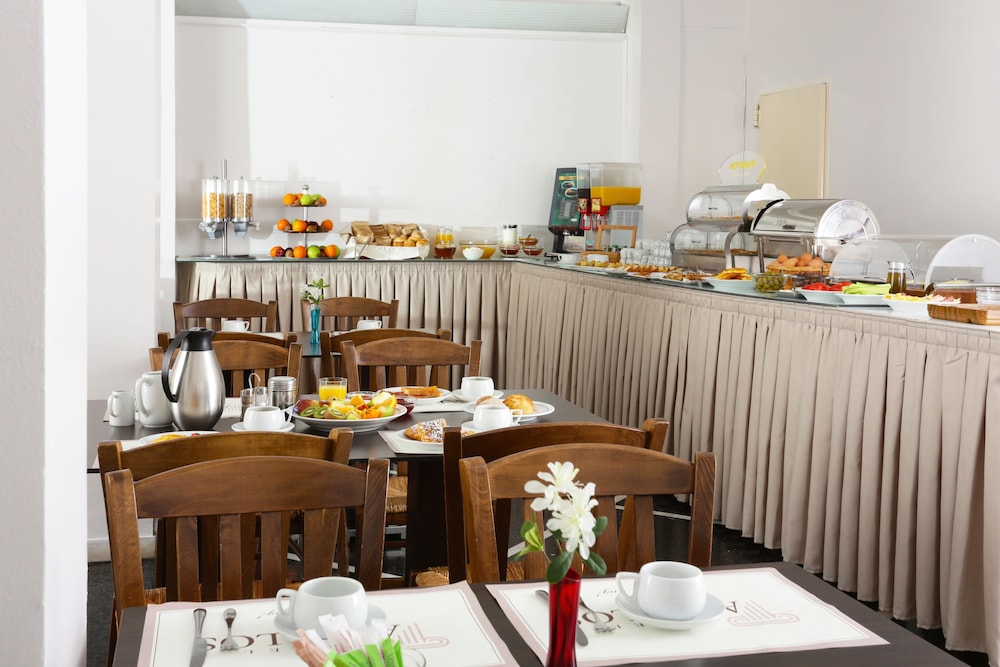 Attalos Hotel 37/48