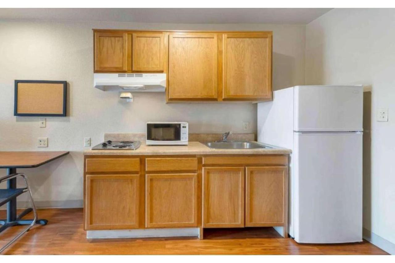 Motel6 Suites Oklahoma City Norman OK 17/20