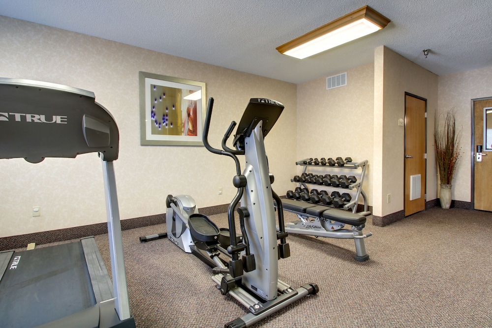 Galesburg Inn and Suites 32/42
