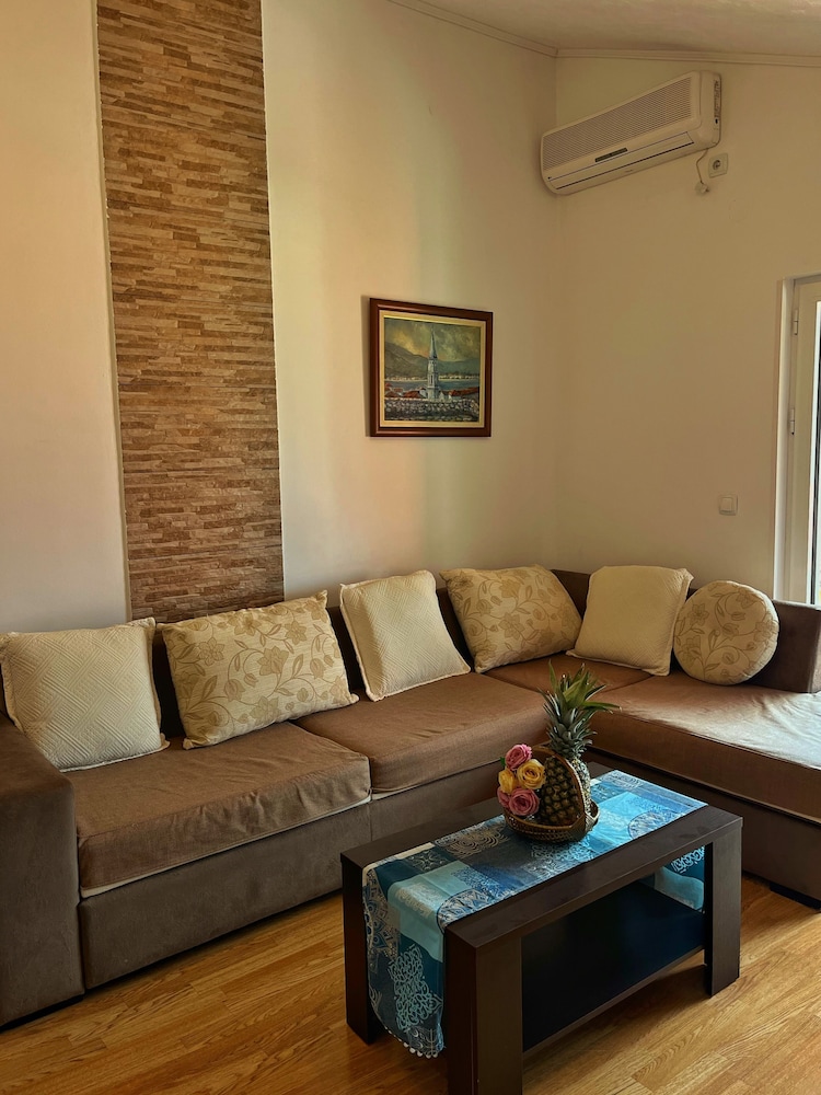 Apartments Lazarevic 28/50