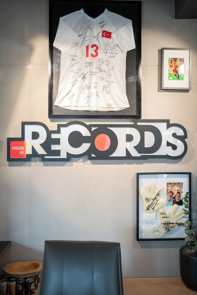 House of Records 11/50