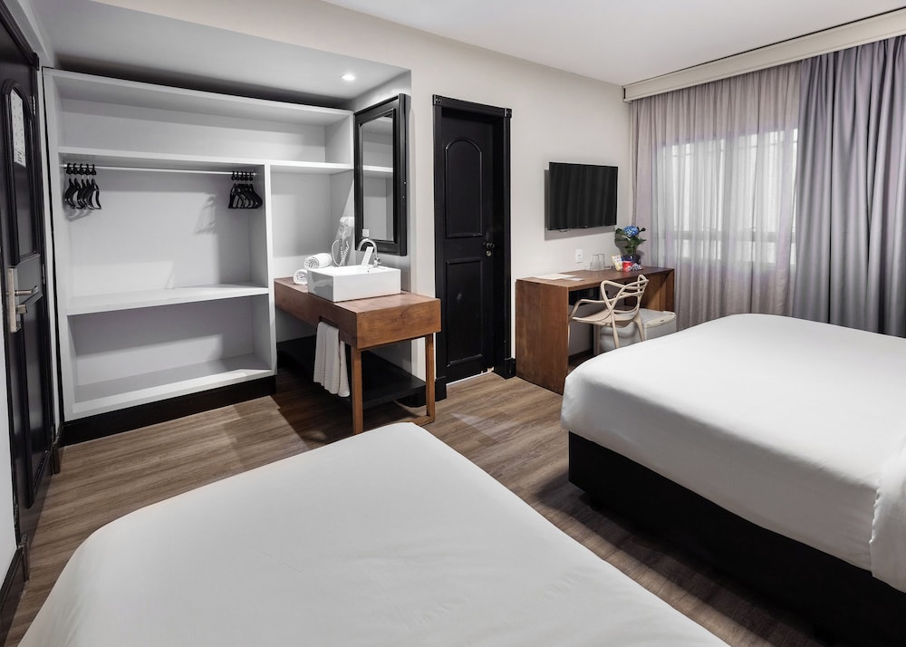 HM Hotel 16/50
