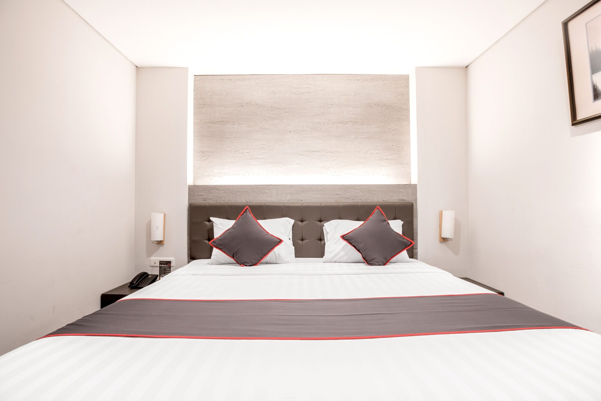 DELUXE, SUITE