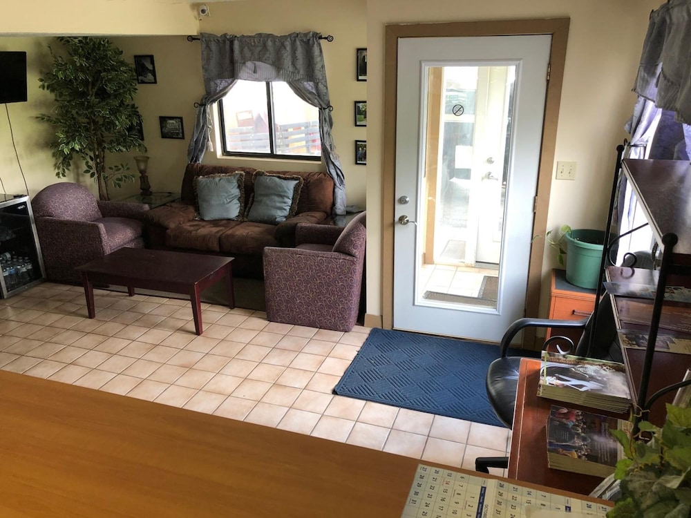 Salt Creek Inn 16/36