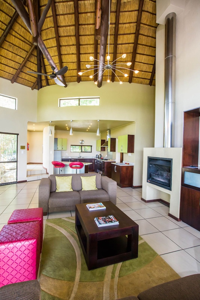 La Roca Guest House 43/58