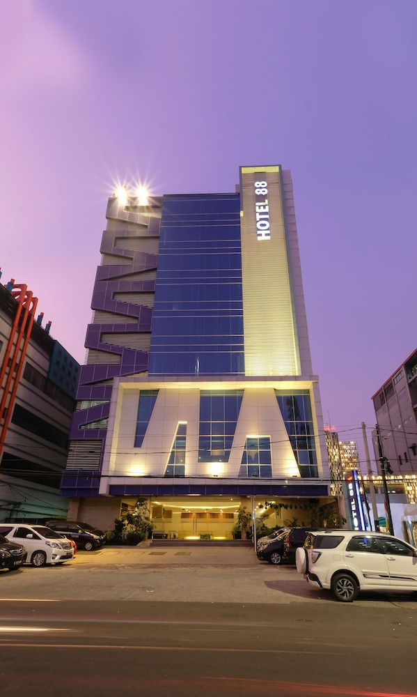 Hotel 88 Mangga Besar 62 Lokasari By WH 3/62