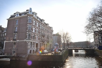 Amsterdam Inn Hotel 3/47