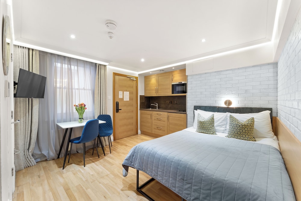 Semi Basement, Economy, Studio, Double Bed