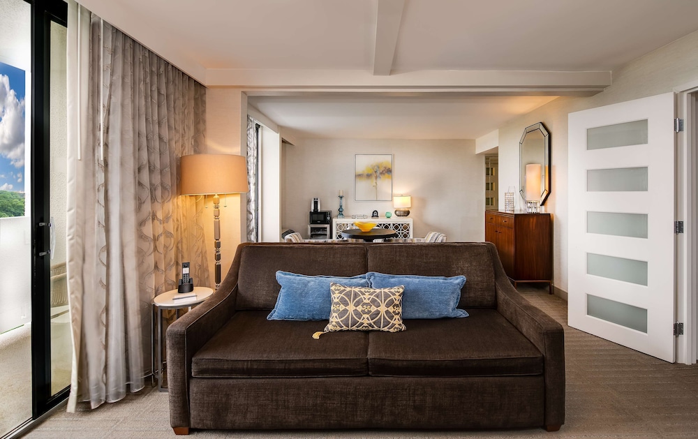 Sonesta Charlotte Lower South End 16/62