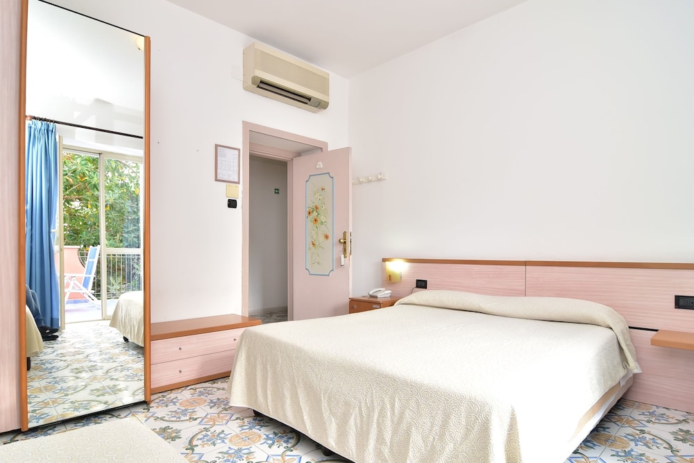Hotel Terme Oriente – Beach & SPA 28/79