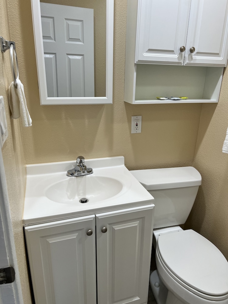 غرفة بسرير كوين، Studio Inn Livermore 3/4