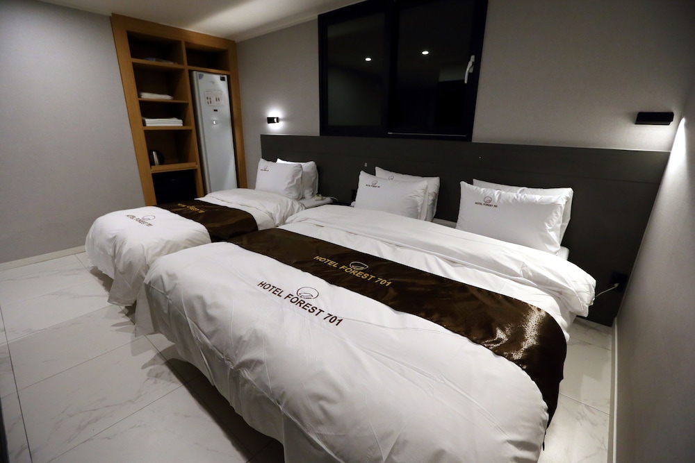 Hotel Forest 701 8/50