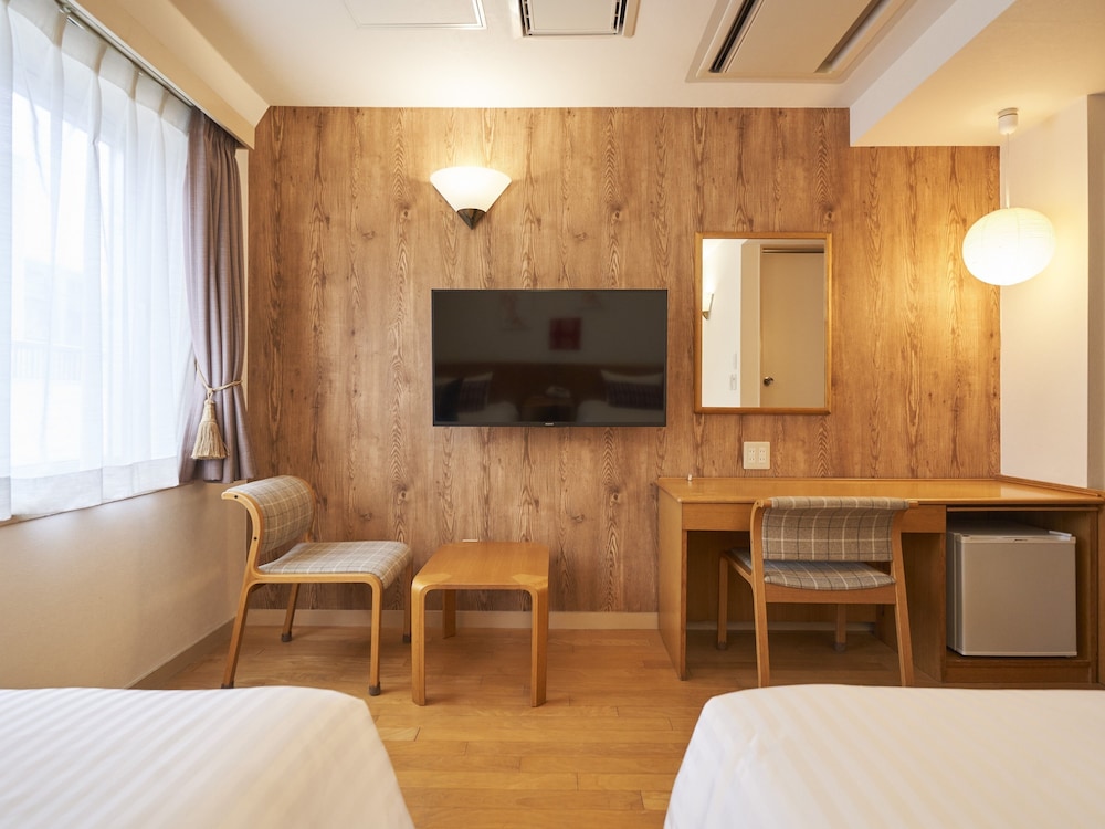 Hotel Toms 43/50