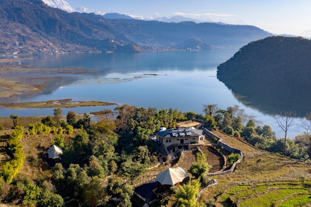 The Pavilions Himalayas Lake View 47/62