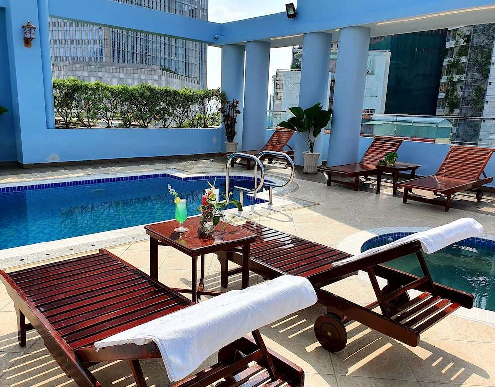 Huong Sen Hotel 60/71