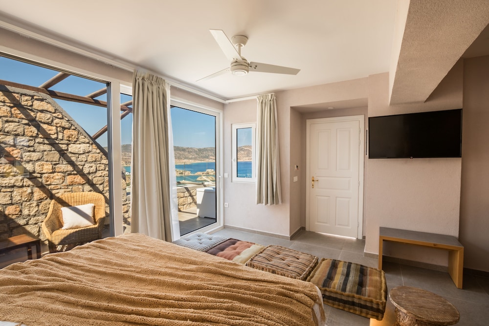 Aegean Village Beachfront Resort 25/50