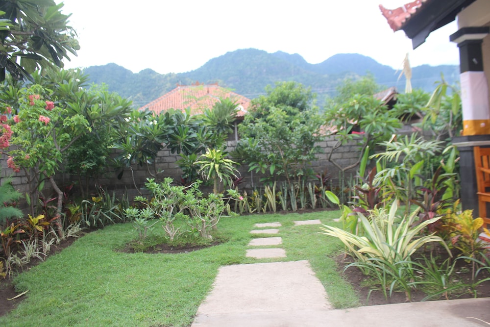 Pande Guest House Pemuteran 6/62