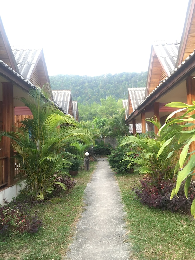 Poonsap Resort 15/62