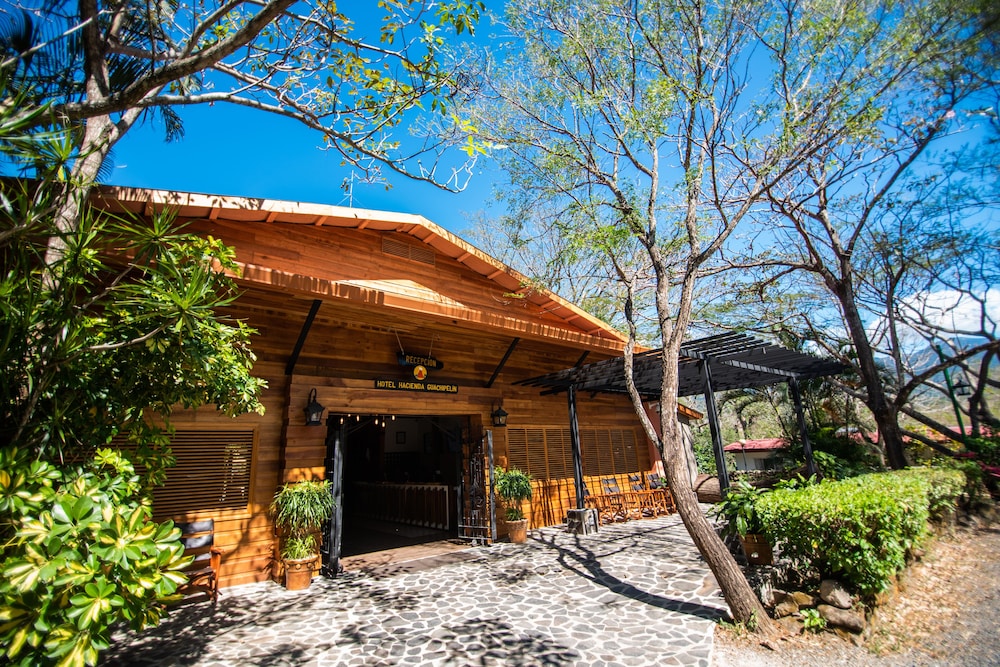 Hacienda Guachipelin Hotel in Curubande
