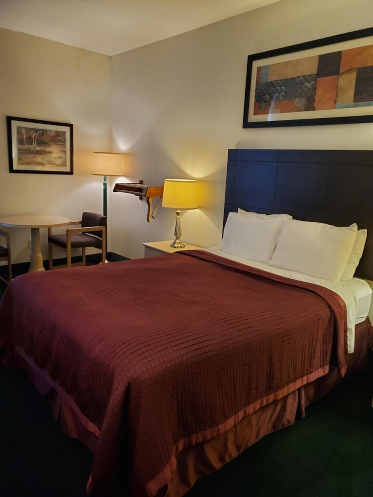 Bellis Inn Bellingham (ex Rodeway Inn) 15/38
