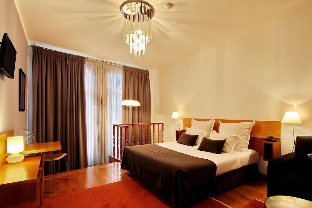 Hotel Mestre de Avis 17/50