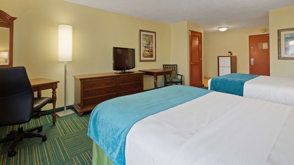 Best Western Aku Tiki Inn 18/40