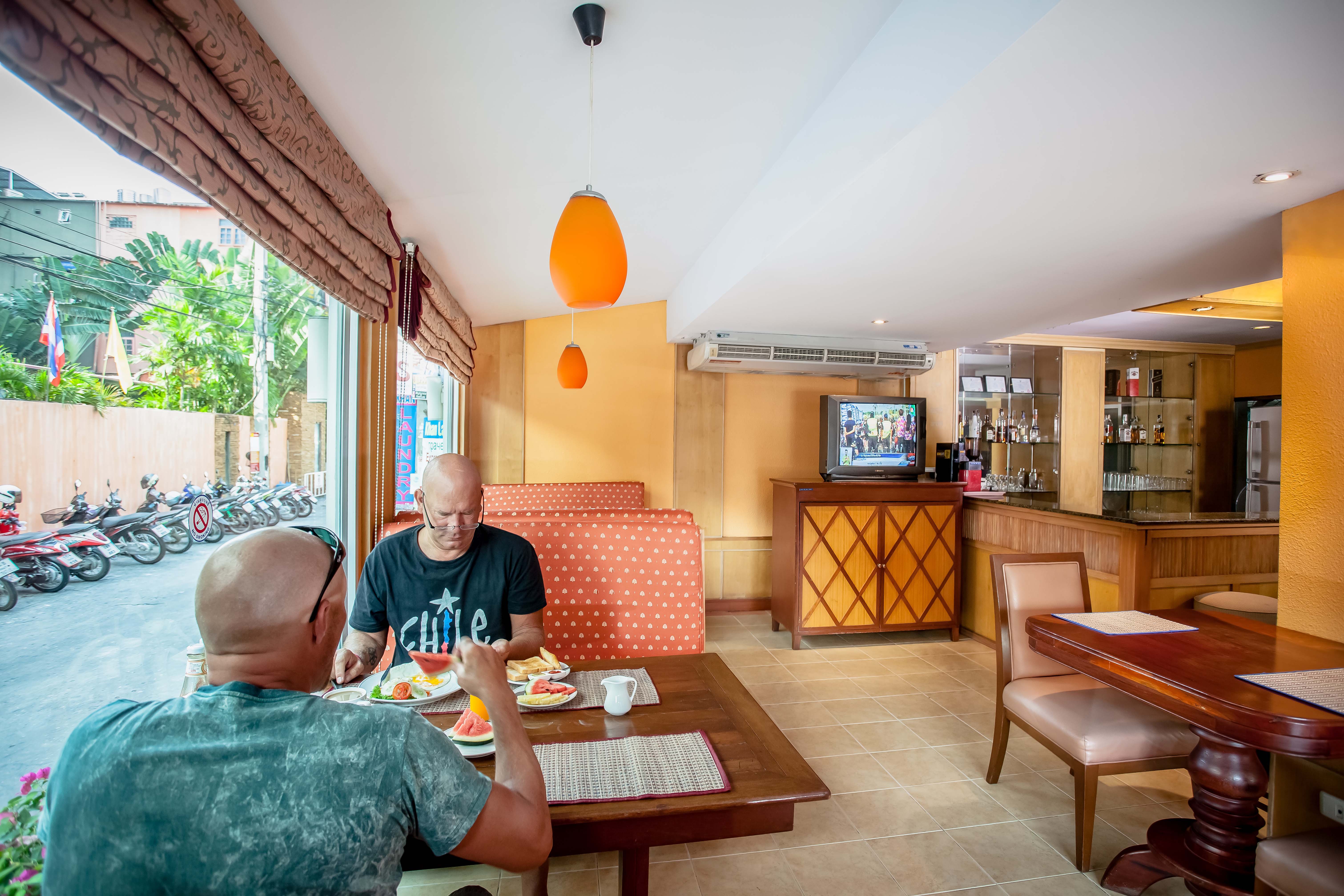 Eastiny Bella Vista Hotel by ZUZU 7/49