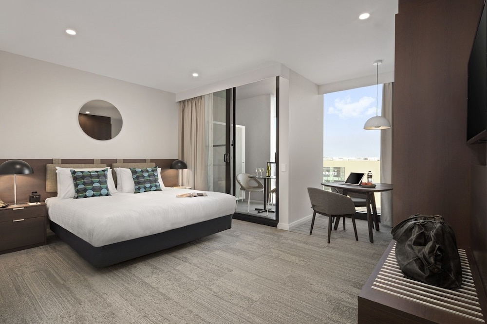 1 BEDROOM, APARTMENT, BALCONY