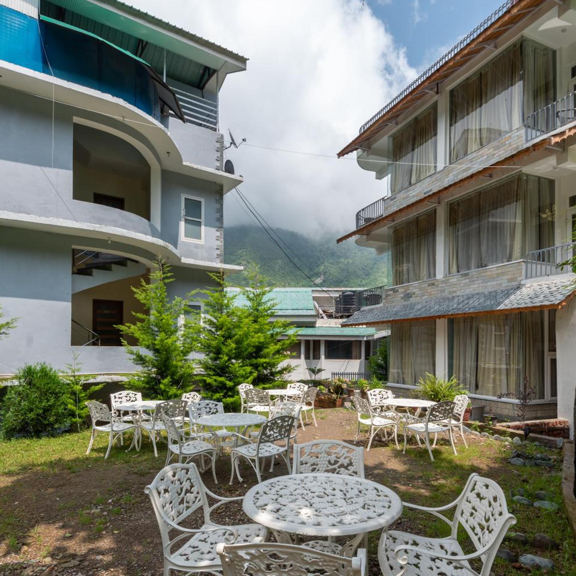 DLS Spring Valley Resort, Dharamshala 8/55