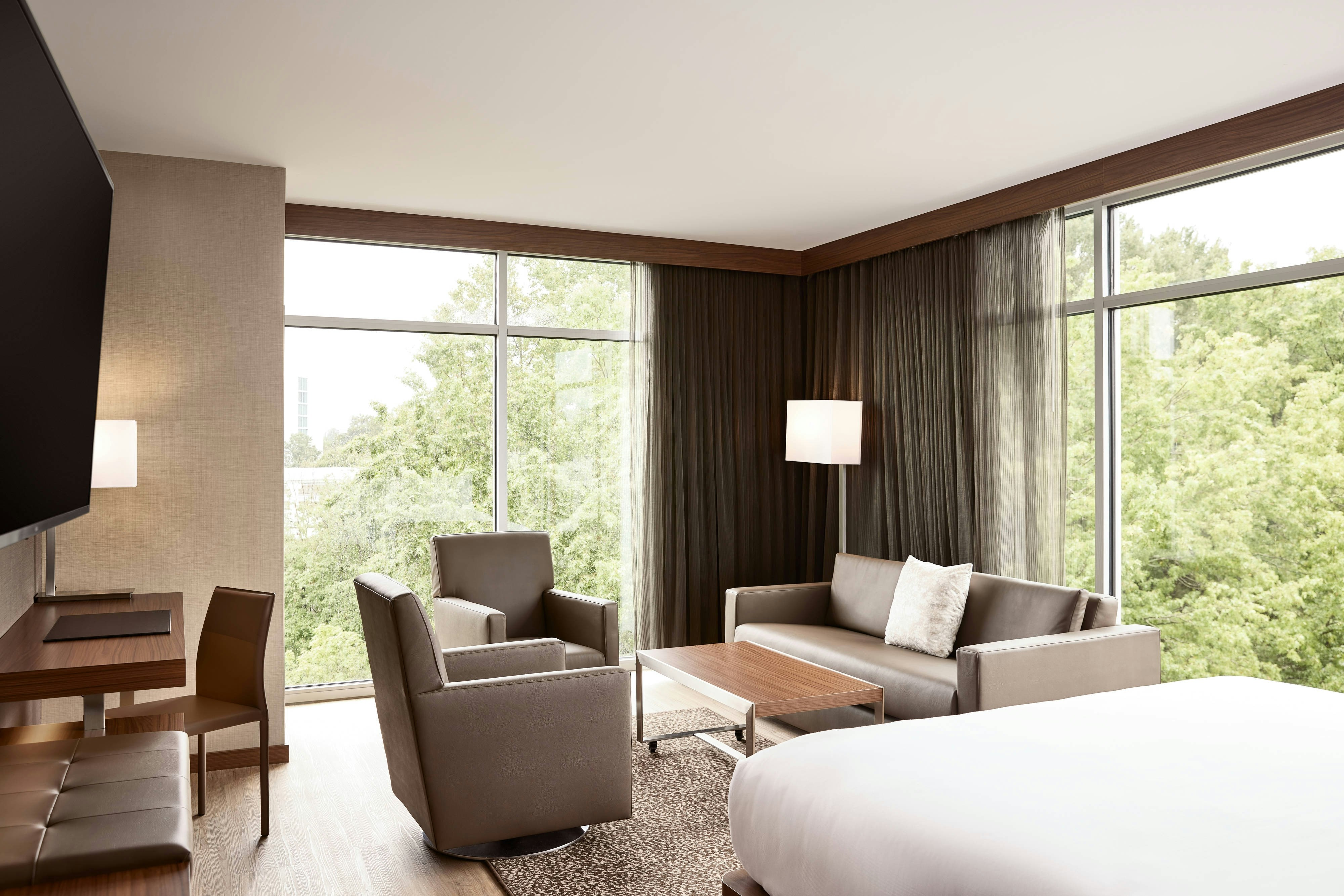 AC Hotel Atlanta Perimeter 8/38