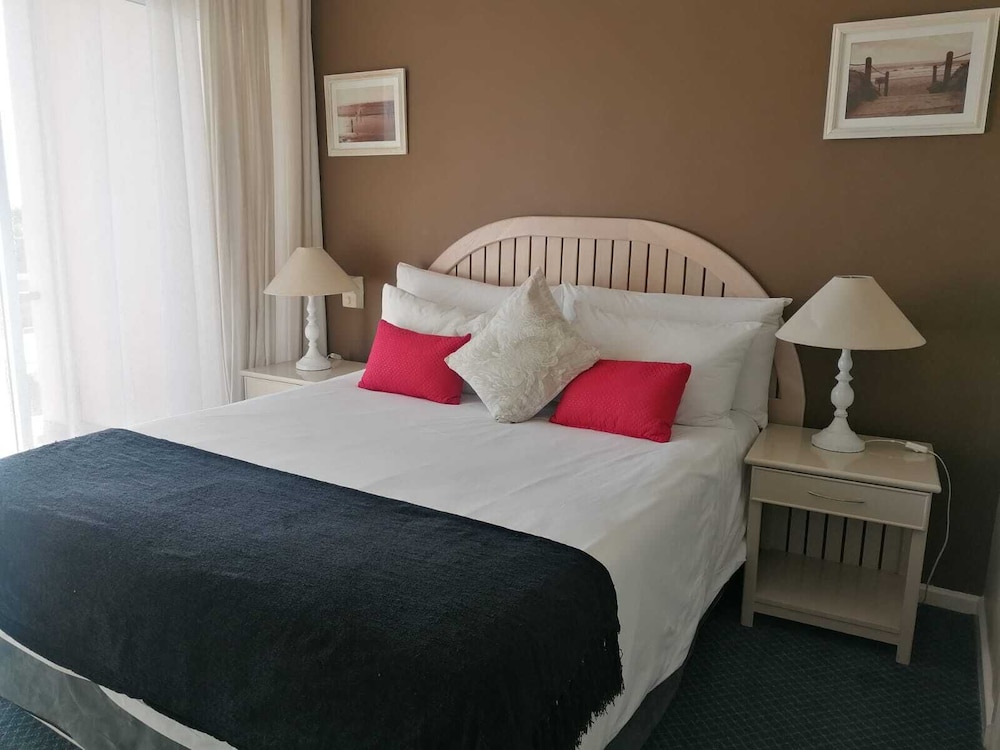 Cape Town Beachfront Apartments At Leisure Bay 11/50