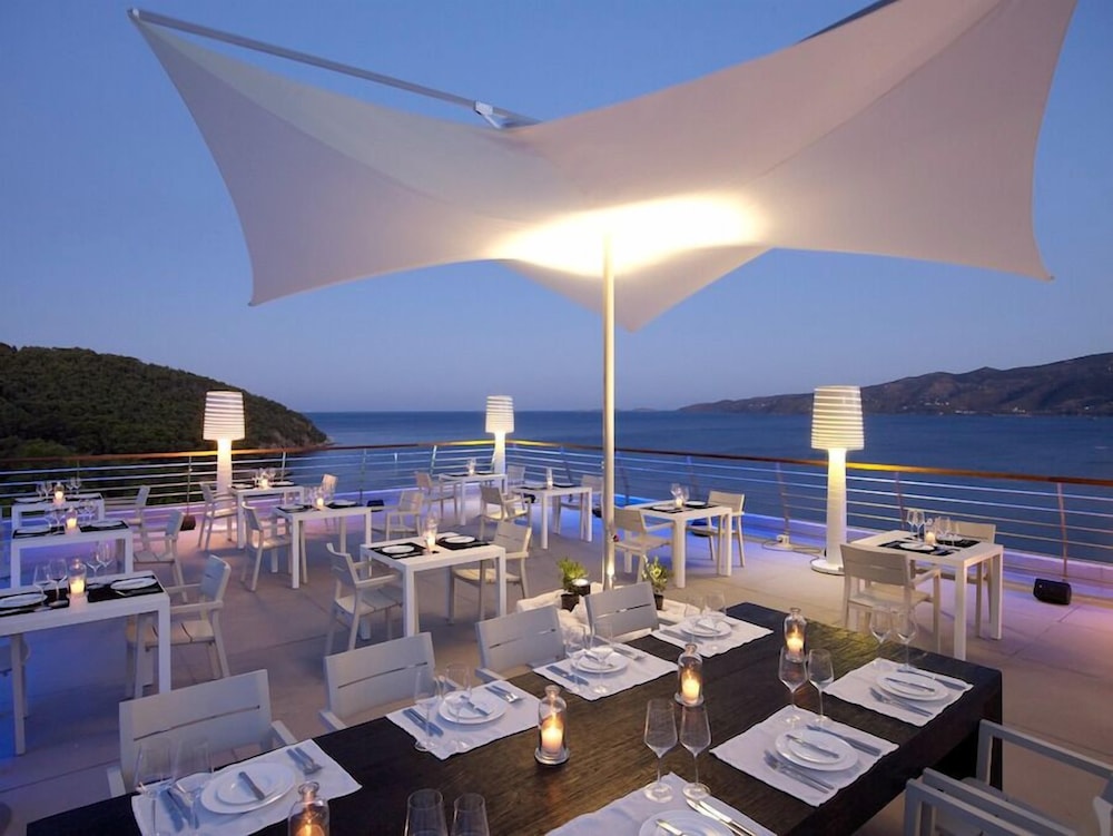 SIRENE BLUE RESORT 42/67