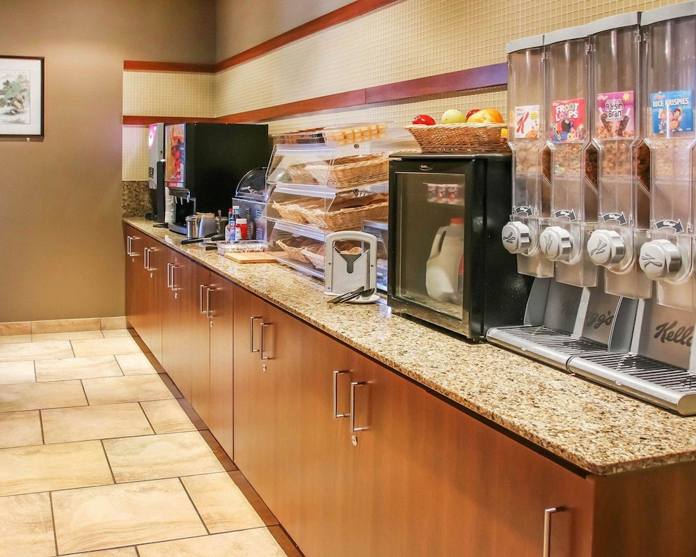Quality Inn and Suites Winnipeg photo4