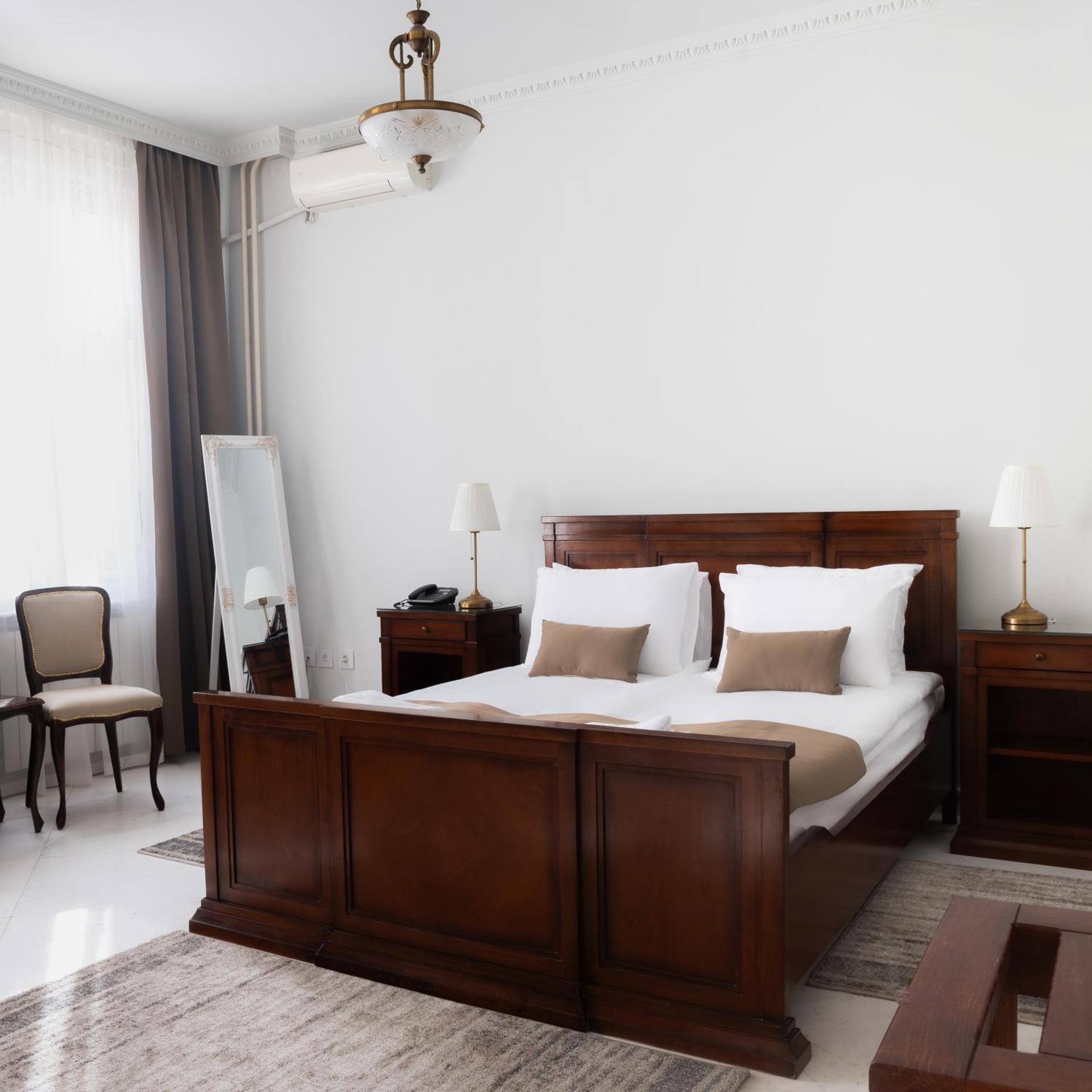 غرفة سوبيريور بسرير مزدوج، Jardin Hotel Belgrade 2/5