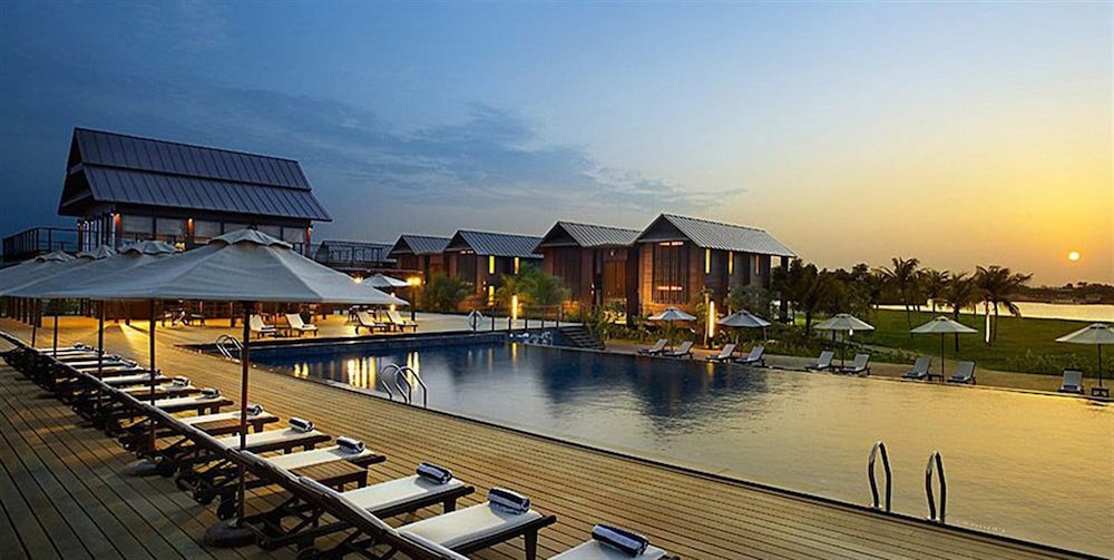 Duyong Marina and Resort 21/25