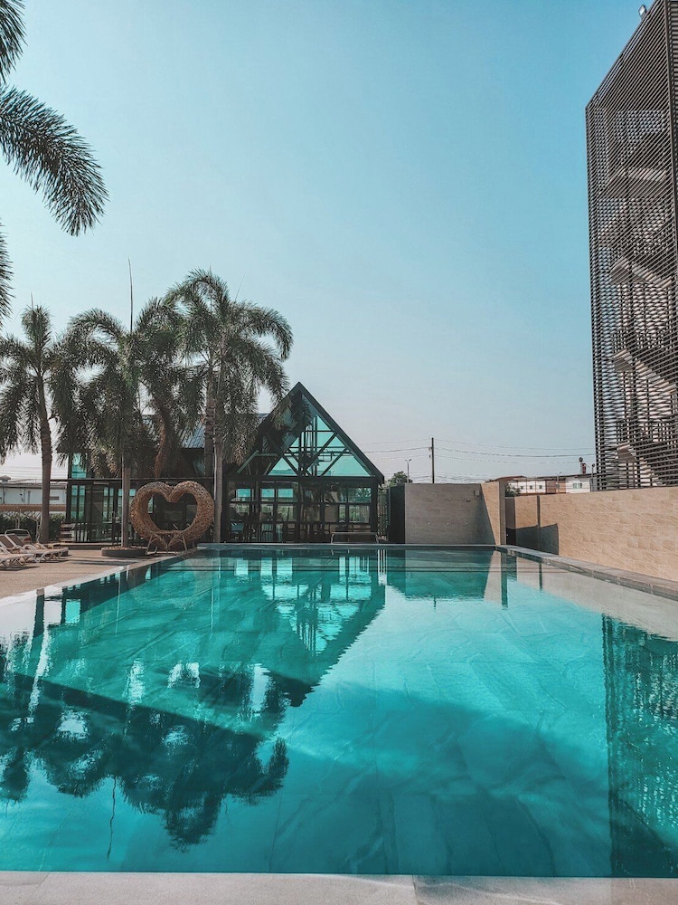 The One Hotel Bueng Kan 47/50